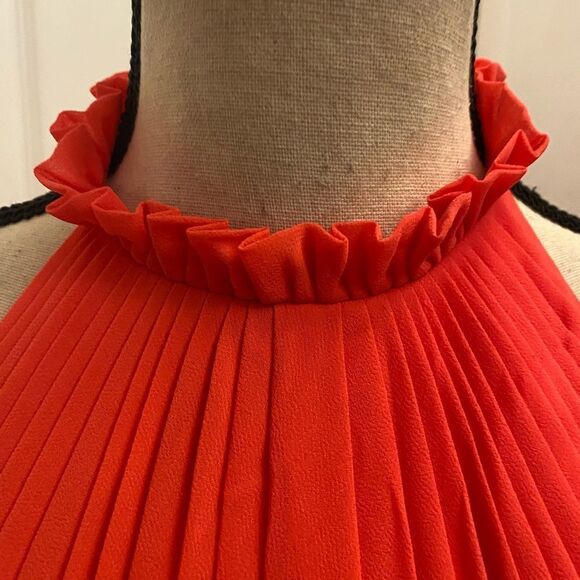 Fame and Partners pleated open back maxi dress, size 0 - Picture 3 of 11